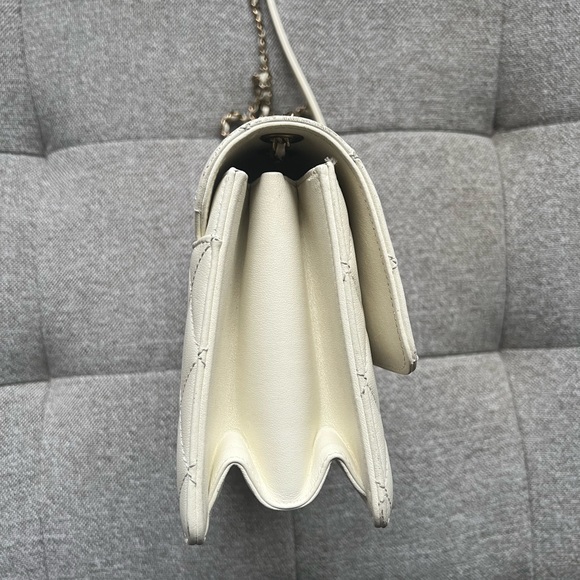 SOLD - Chanel Flap Bag - Picture 4 of 11